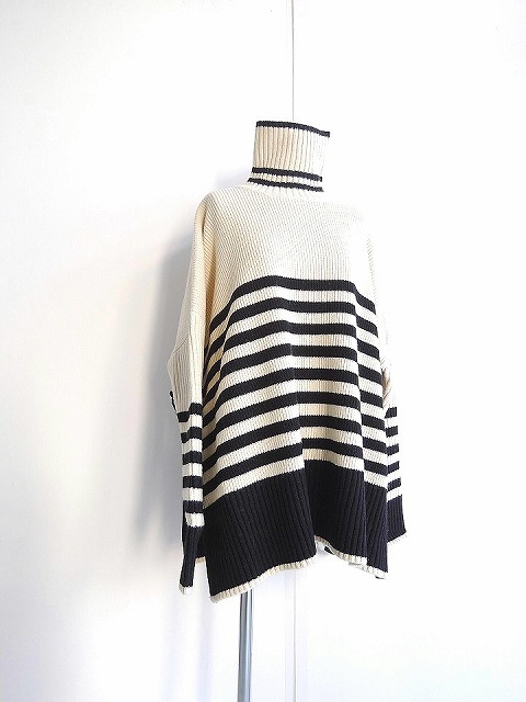 CLANE クラネ 即完売 TURTLE WIDE SLIT KNIT TOPS