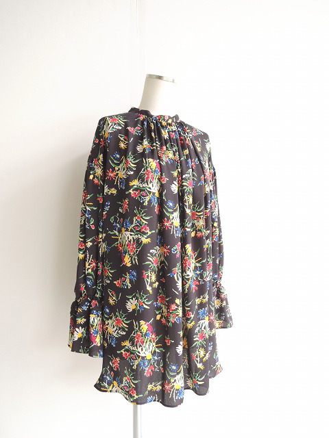 トゥモローランド♡ MACPHEE MACPHEE AUTUMN STYLE 2024 ⁡ #tomorrowland_womens
