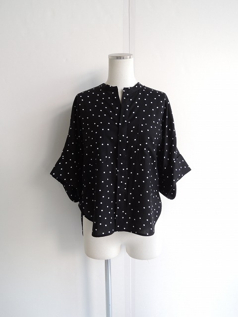 TOMORROWLAND【トゥモローランド】正規取り扱い店、通販可能 ON LINE