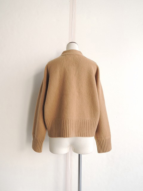 新品未使用　マカフィー　トゥモローランド　ニット　ガウンカーディガン　ブラウンS TOMORROWLAND【トゥモローランド】正規取り扱い店、通販可能 ON LINE