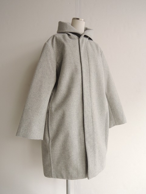 TOMORROWLAND【トゥモローランド】正規取り扱い店、通販可能 ON LINE