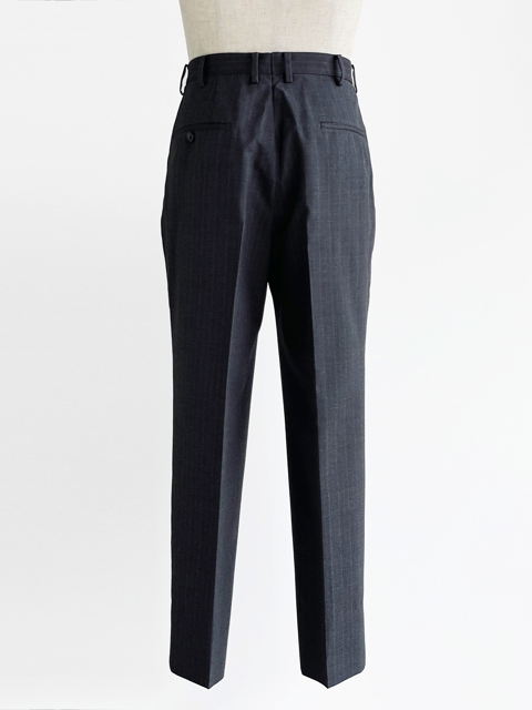 MAATEE&SONS 2 IN-TUCK TAPERED TROUSER MAATEE&SONS
