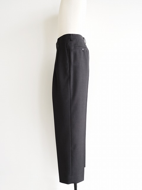 AURALEE オーラリー A21AP02GL レザー パンツ 黒 4 AURALEE オーラリー A21AP02GL レザー パンツ 黒 4 レザーパンツ