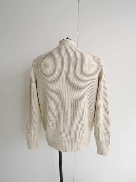 ▼美品✨オーラリー【1】AURALEE リブ クルーネックニット 生成 スリット 9/13(金)発売 AURALEE “SUPER FINE WOOL RIB KNIT TURTLE NECK P