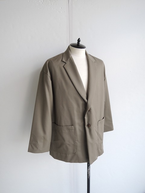 UNDECORATED ベージュ ジャケット セットアップ UNDECORATED ベージュ ジャケット セットアップ