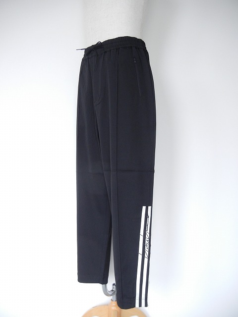 Y-3【ワイスリー】正規取り扱い店、通販可能 ON LINE SHOP - GEEK -