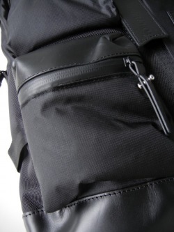 Y-3【ワイスリー】正規取り扱い店、通販可能 ON LINE SHOP - GEEK -