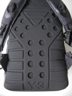 Y-3【ワイスリー】正規取り扱い店、通販可能 ON LINE SHOP - GEEK -