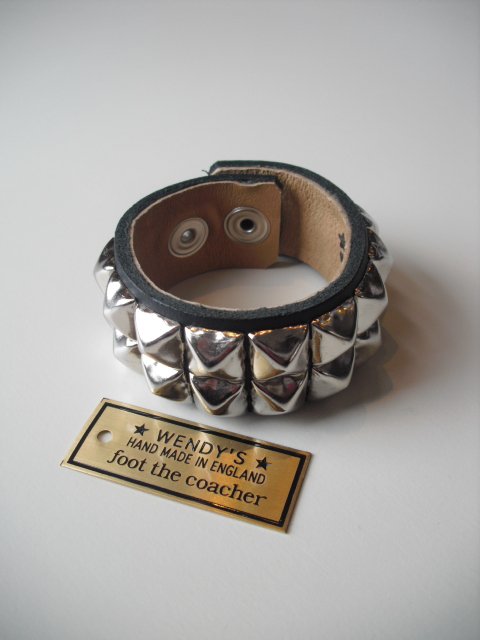 イングランド製 WENDY’S foot the coacher ウェンディーズ フットザコーチャー 2連ピラミッド スタッズ レザーベルト ( ブラック ) foot the coacherフットザコーチャー正規取り扱い店、通販可能 ON